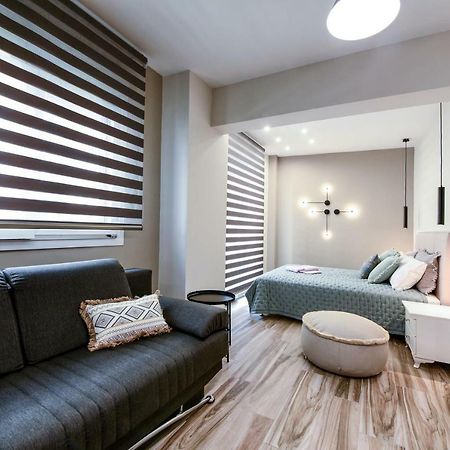 Adell Luxury Apartments Kavala Bagian luar foto