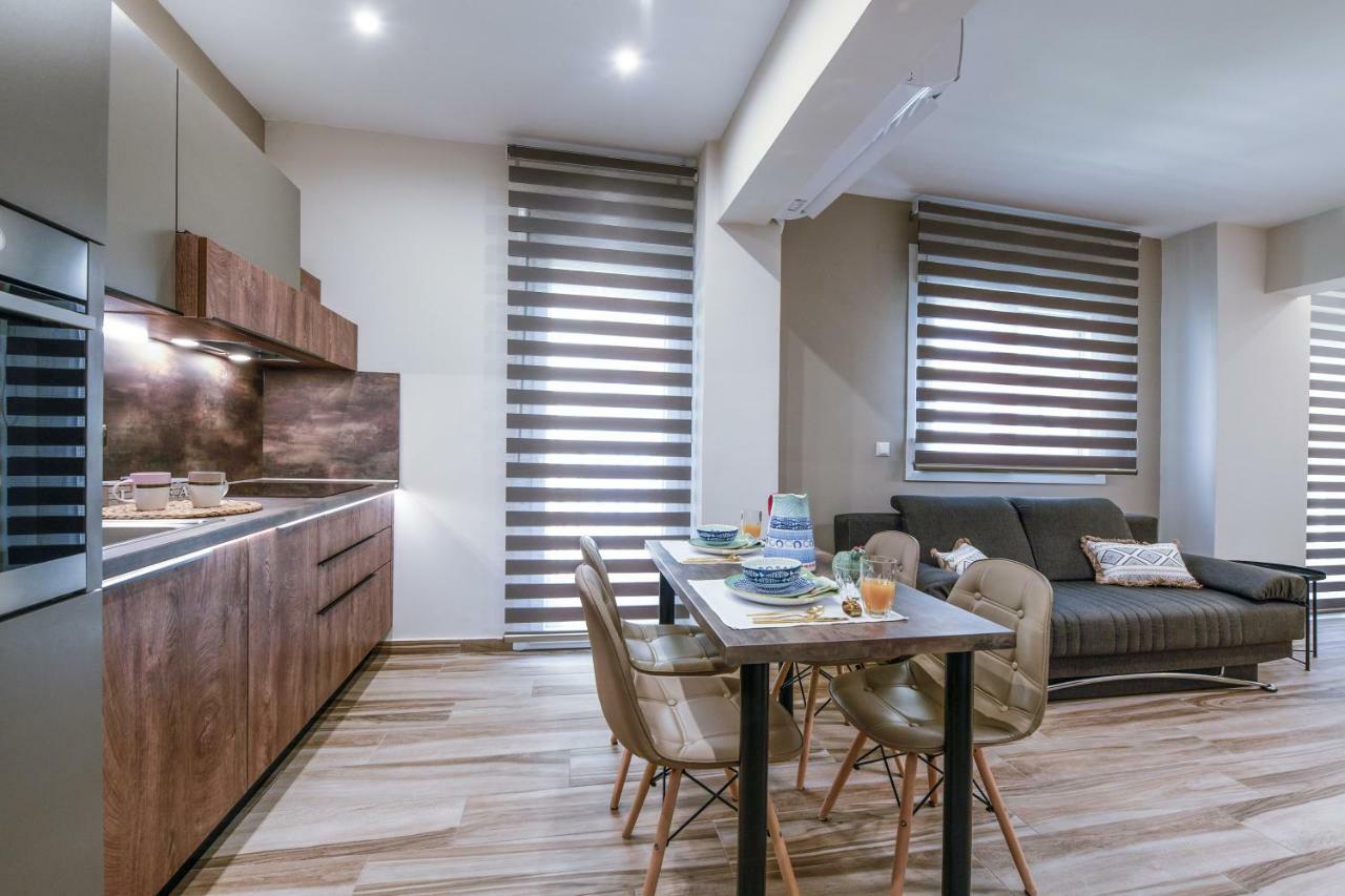 Adell Luxury Apartments Kavala Bagian luar foto